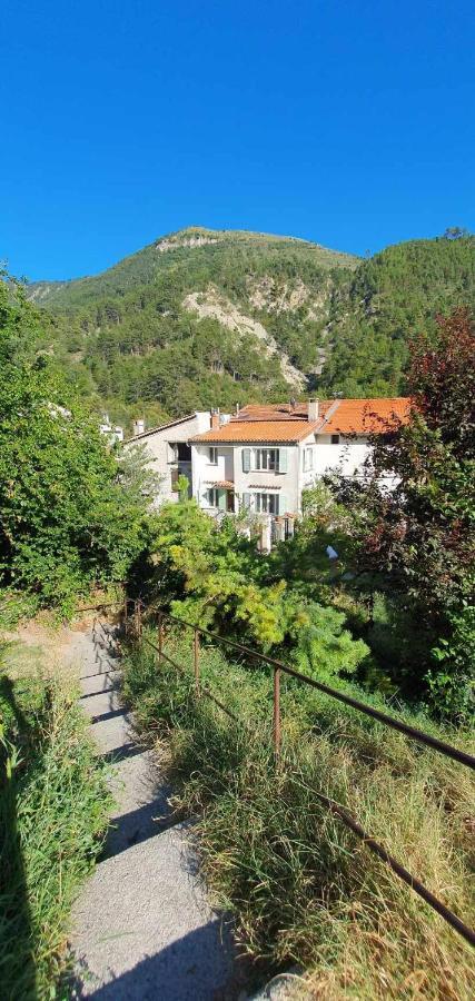 Ferienhaus La Tiniera A - Maison Renovee 2023- Terrasse - Wifi - Village Des Creches *